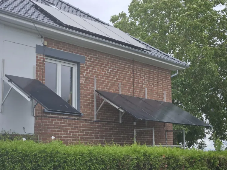 Pose de panneaux photovoltaïques sur toiture et en façade à Lestrem, Caëstre, She Photovoltaïque